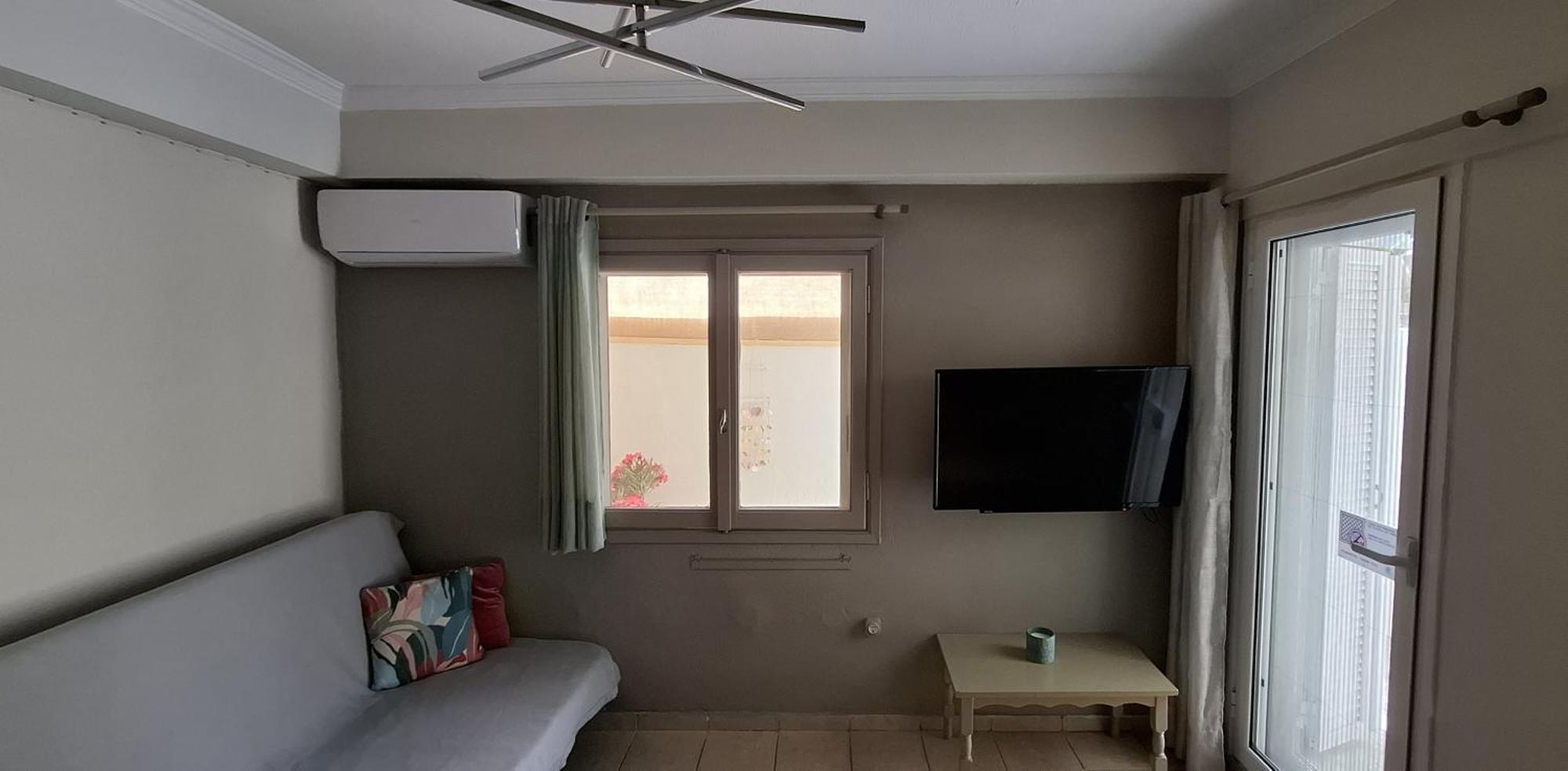 Honeybee4 - Cozy Studio Close To The Port, Airport & Athens Rafína Exterior foto