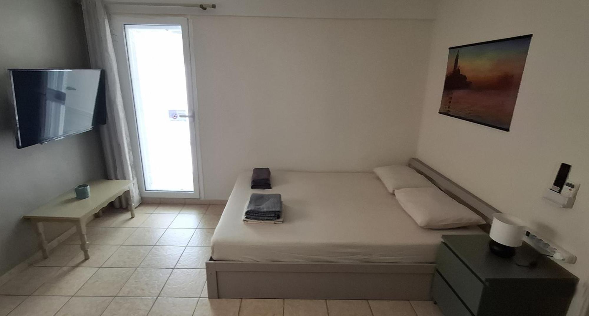 Honeybee4 - Cozy Studio Close To The Port, Airport & Athens Rafína Exterior foto